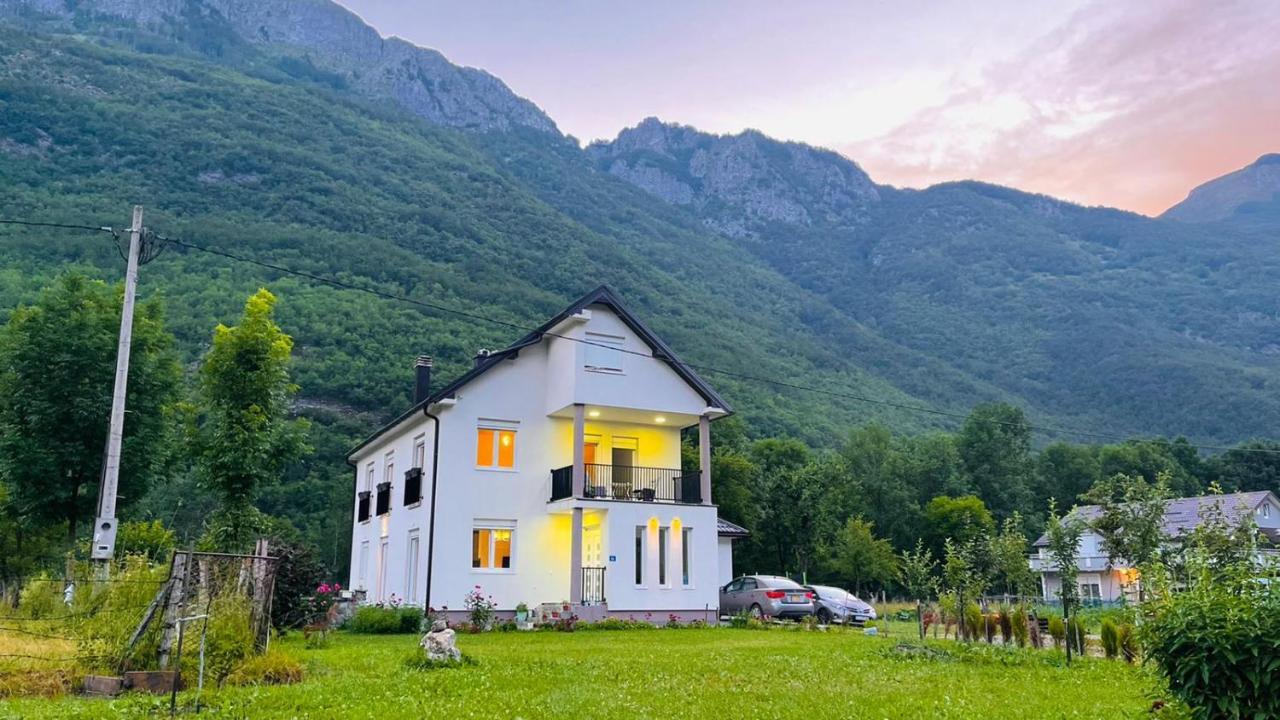 A Breath Of Fresh Air Bed & Breakfast Gusinje Exterior photo