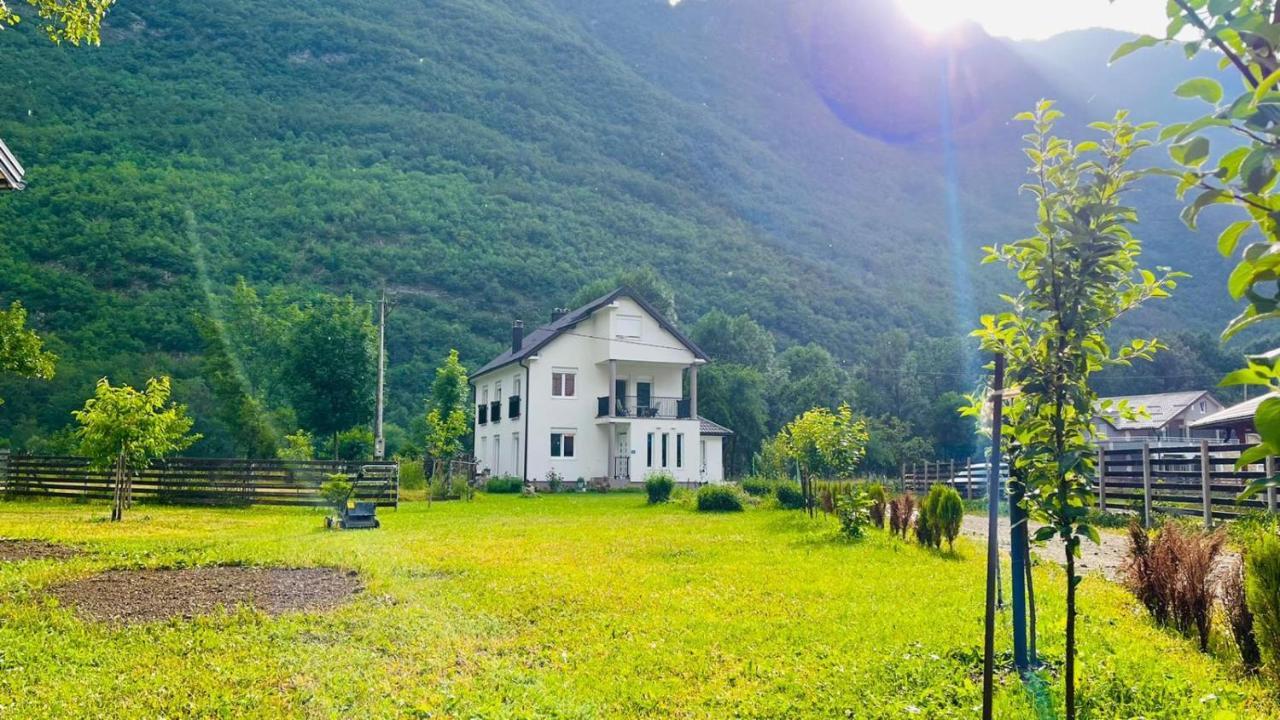 A Breath Of Fresh Air Bed & Breakfast Gusinje Exterior photo