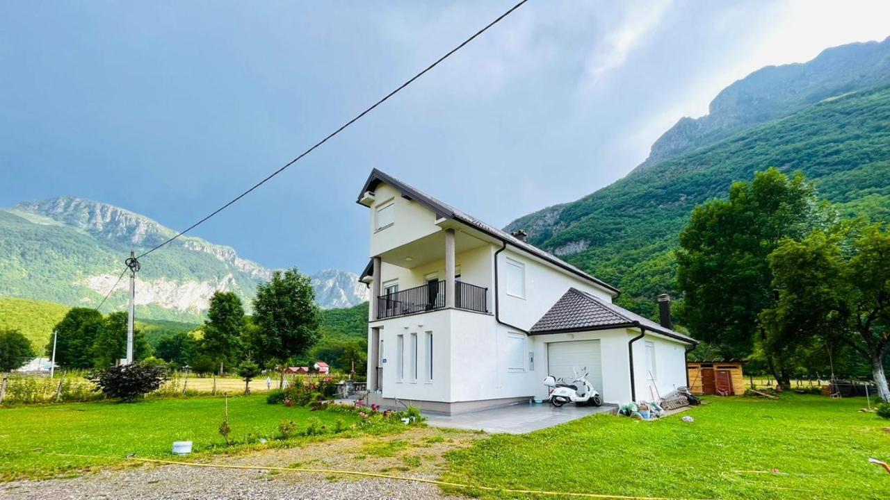 A Breath Of Fresh Air Bed & Breakfast Gusinje Exterior photo